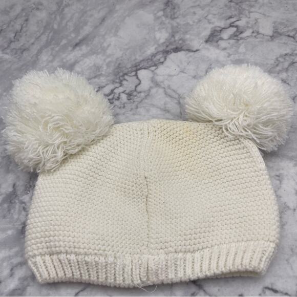 Carter's Cozy Knit Pom-Pom Hat for Kids - White Size 0-3months. Minor Stain - Picture 2 of 5